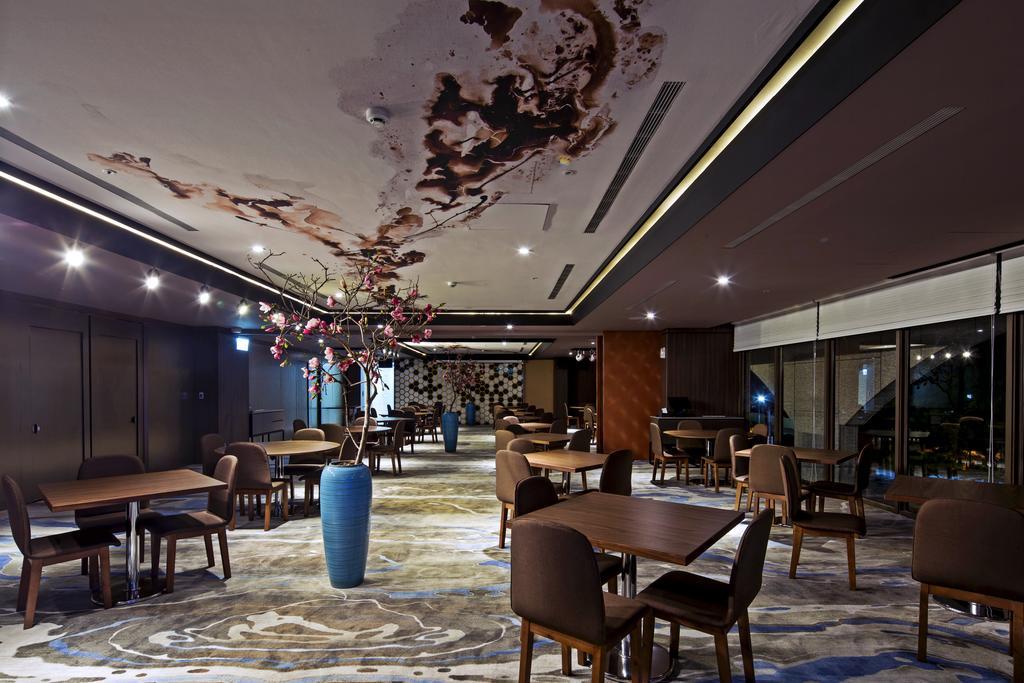 The Ho Hotel Hszincsu Kültér fotó