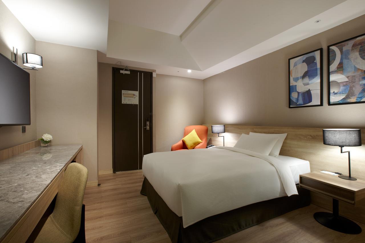 The Ho Hotel Hszincsu Kültér fotó