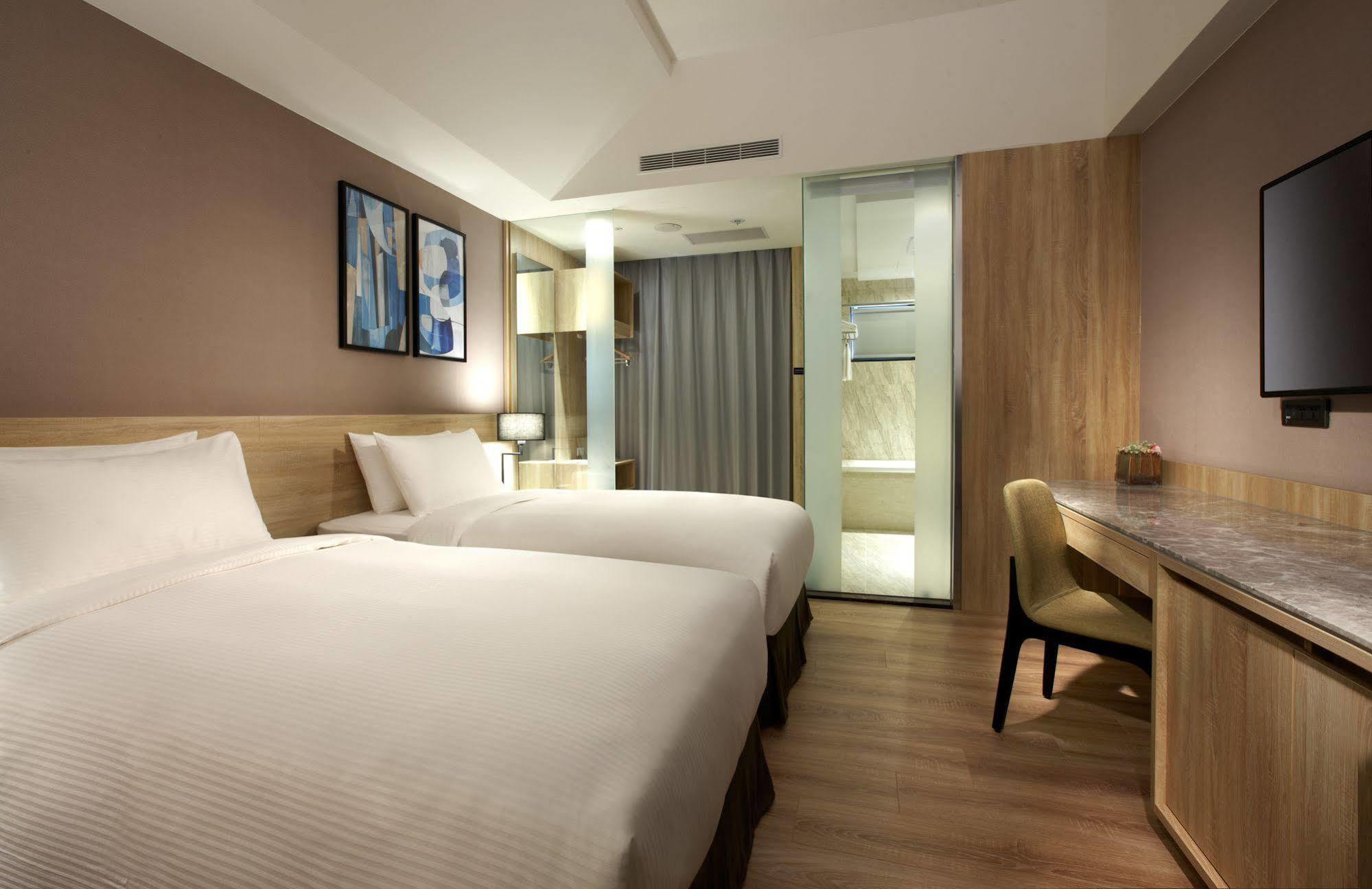 The Ho Hotel Hszincsu Kültér fotó