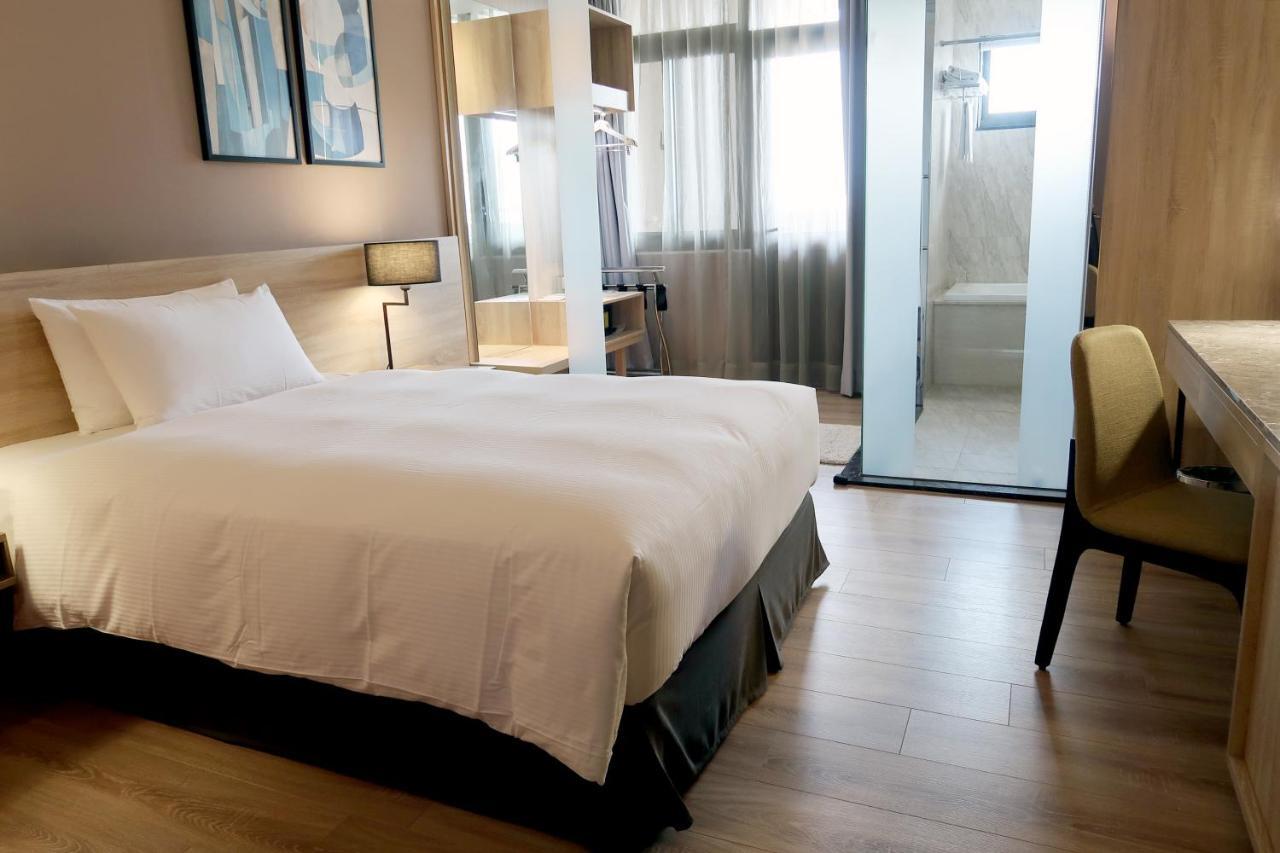 The Ho Hotel Hszincsu Kültér fotó
